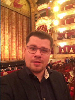 Гарик Харламов в партере Большого театра
