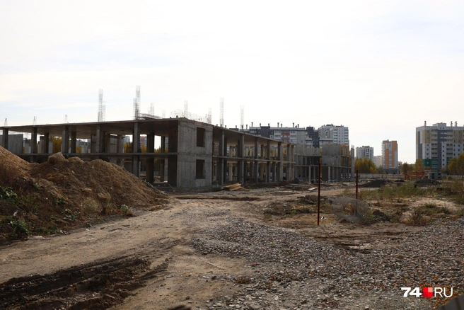 Согласно плану, на первом этаже должна быть столовая на 550 мест. Рядом&nbsp;— помещение для хореографии, спортивный и тренажерный залы | Источник: Наталья Лапцевич