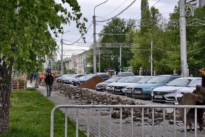 В центре Уфы начали замену плитки на тротуарах
