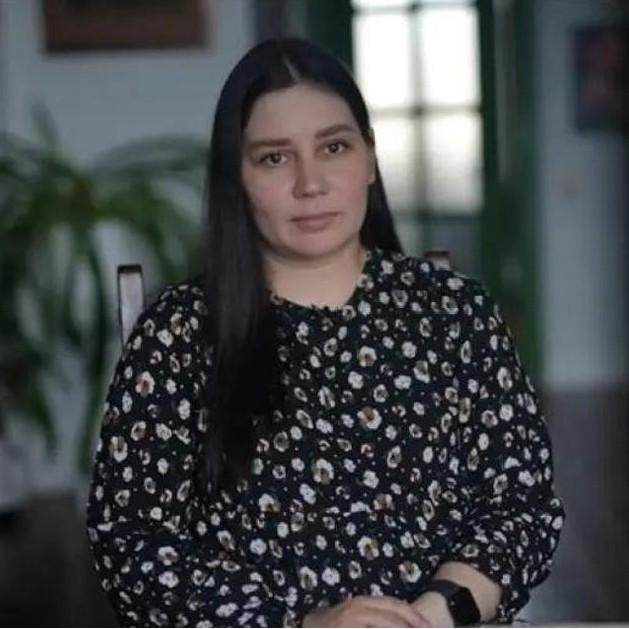 «Чтоб ты сдохла или жила на помойке»: Валя Исаева, которая родила в 11, угрожает 21-летней дочери