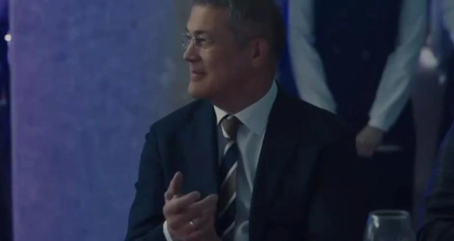 Молодоженов поздравил Радий Хабиров | Источник: elvin_grey / Instagram.com (экстремистская организация, деятельность запрещена на территории РФ)