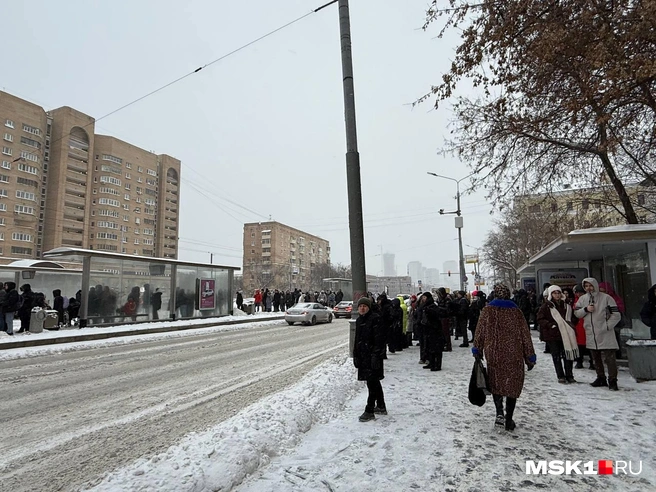 Движение общественного транспорта осложняют локальные ДТП и пробки | Источник: читатель MSK1.RU