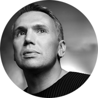 Дизайнер Майк Шилов