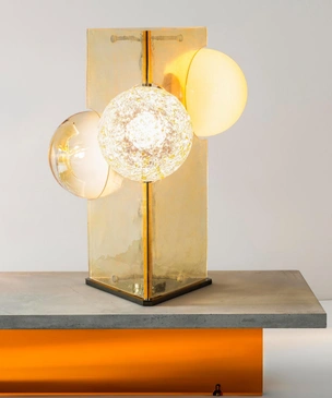 Между прошлым и будущим: Draga & Aurel представили новые работы на выставке Downtown Design в Дубае