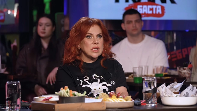 Марина Федункив не видит необходимости в партнерских родах | Источник: Шоу «Вопрос ребром», GAZ / Vk.com