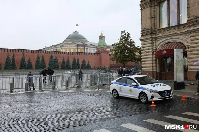 Около Красной площади дежурит полиция | Источник: Артем Устюжанин / MSK1.RU