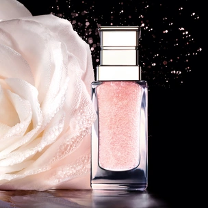 Новое сокровище в Dior Prestige: универсальное средство для кожи, подобной лепестку розы