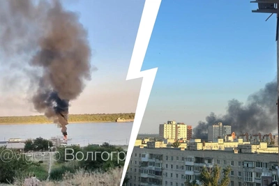 Пожар на катере в Волгограде: видео очевидцев