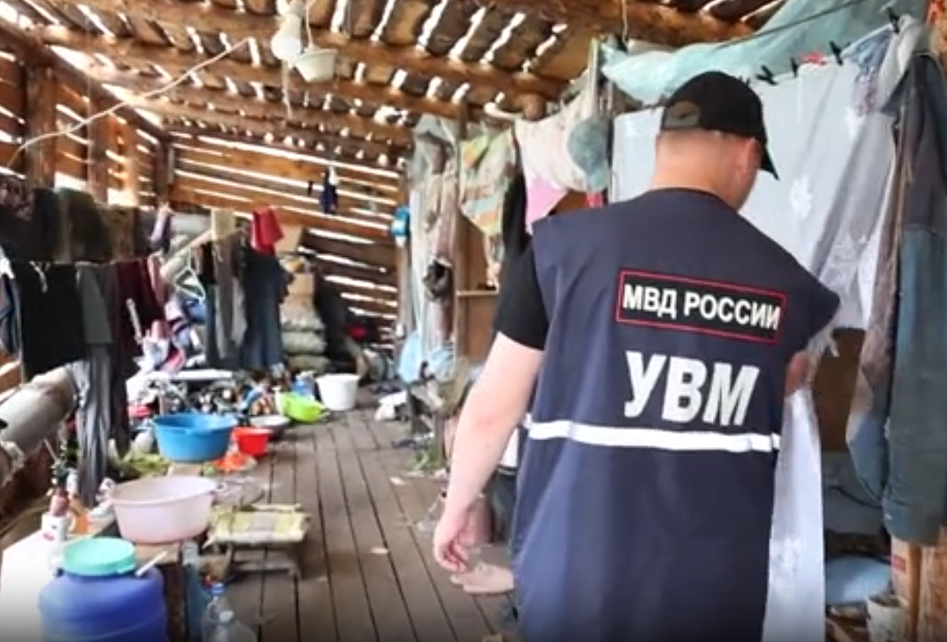 Силовики нагрянули в теплицы Челябинской области — видео