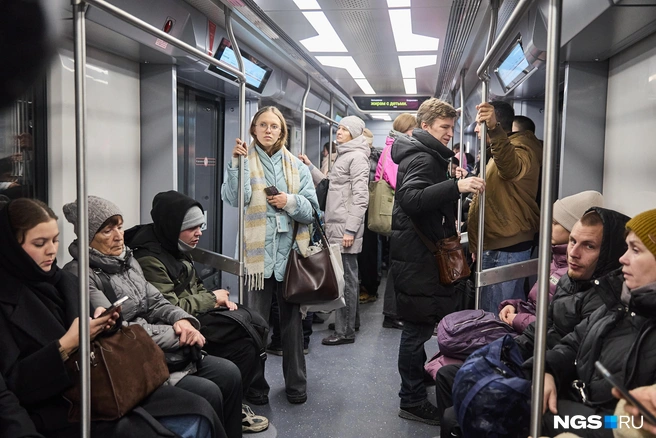 Пассажиры оценили новые составы | Источник: Александр Ощепков / NGS.RU