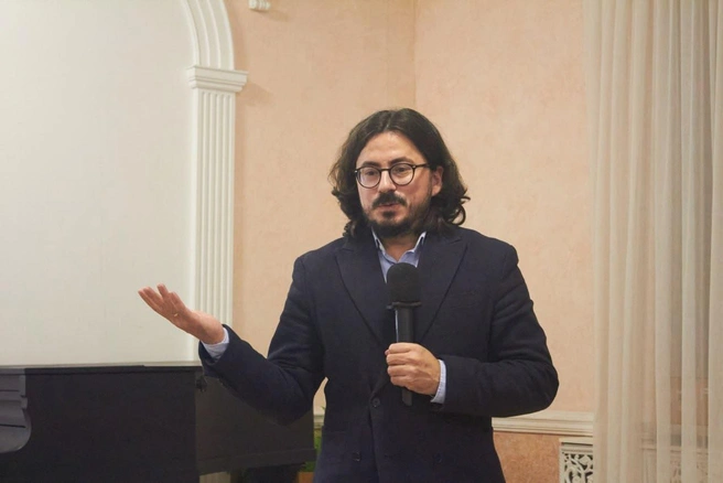 Ирек Сулейманов в Екатеринбурге читал лекцию про императрицу Марию Александровну&nbsp;— жену Александра II | Источник: Храм на Крови