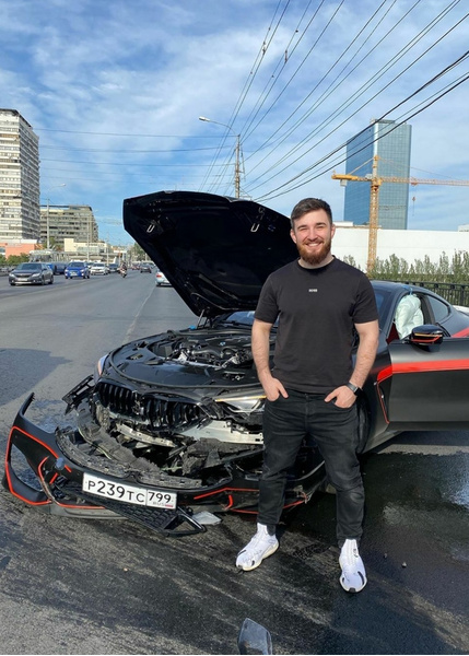 «Допонтовался»: блогер Альфредо Аудиторе разбил машину за 9 миллионов