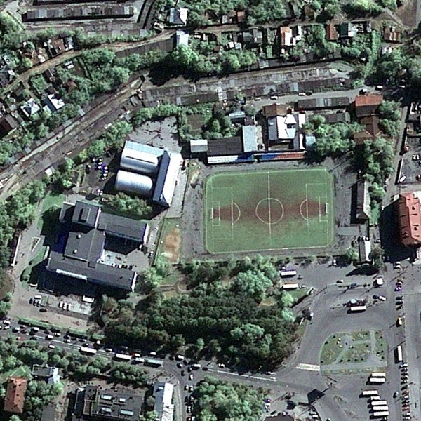 Посмотрите, как изменился стадион за 16 лет. Этот снимок сделан в 2009 году | Источник: Google Earth