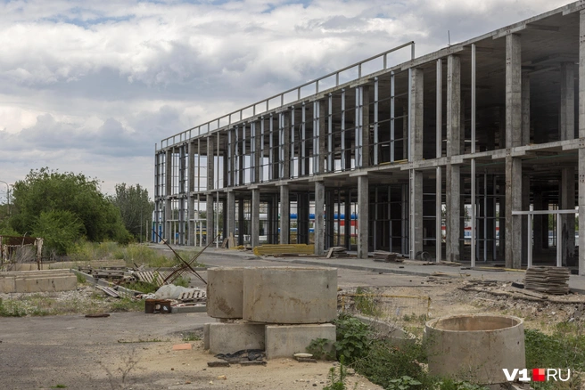 Скандальный недострой «Медведицы» теперь тоже в зоне внимания экс-мэра | Источник: Константин Завриков / V1.RU