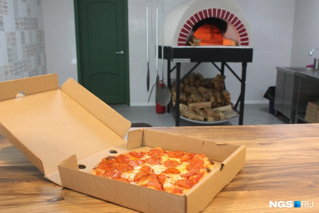 В «Как ни крути» вам не предложат ничего, кроме пиццы | Источник: Стас Соколов/NGS.RU
