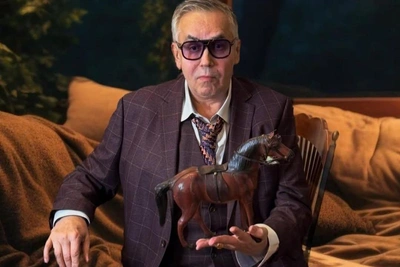 «Уж лучше бы Богомолов»: Садальский плюется из-за нового назначения в МХАТе