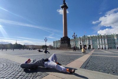 Нарусова просит защитить Александровскую колонну от шума