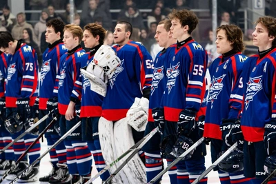 Сахалинские Акулы принимают Динамо-Шинник на домашнем льду