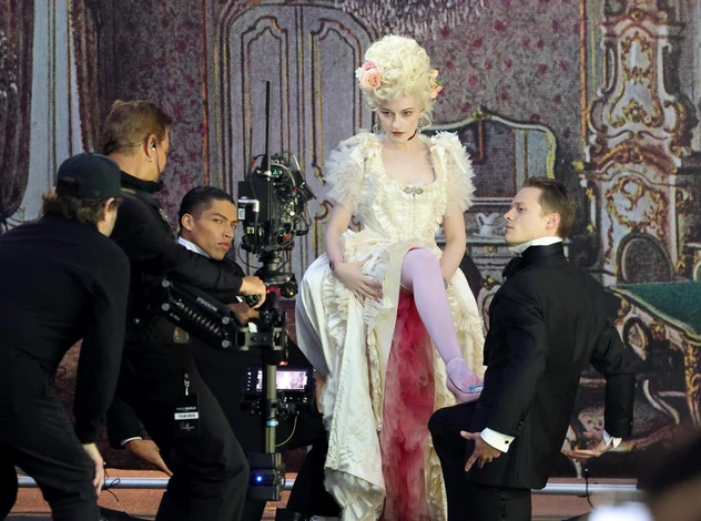 Театральность и все селебрити мира: как прошел Vogue World 2025