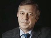 55-летний дирижер женился на ученице, чтобы избежать тюремного срока
