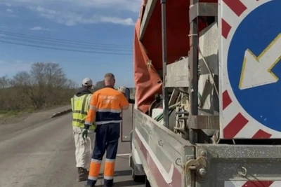 Ремонт дороги в Углегорском районе закончат к началу лета