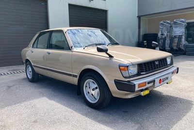 Toyota Corsa 1982 года в музеельном состоянии продается во Владивостоке