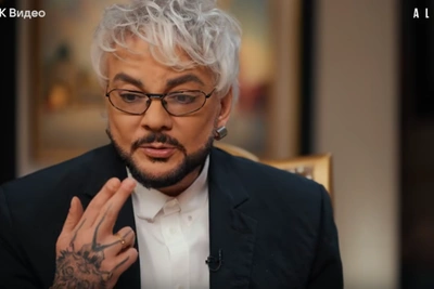 Филипп Киркоров прокомментировал курение в барнаульском аэропорту