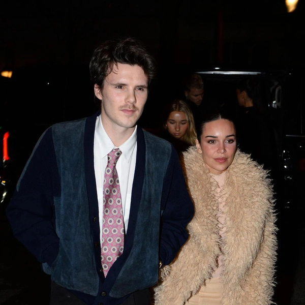 Круз с девушкой Джеки Апостел