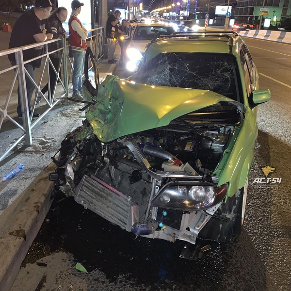 Тюнингованная Mazda, если и подлежала восстановлению, то за большие деньги | Источник: «АСТ-54» / vk.com