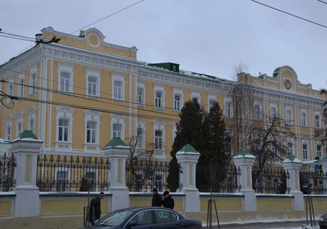 На охрану главного комплекса зданий РГУ потратят 2,6 млн | ya62.ru