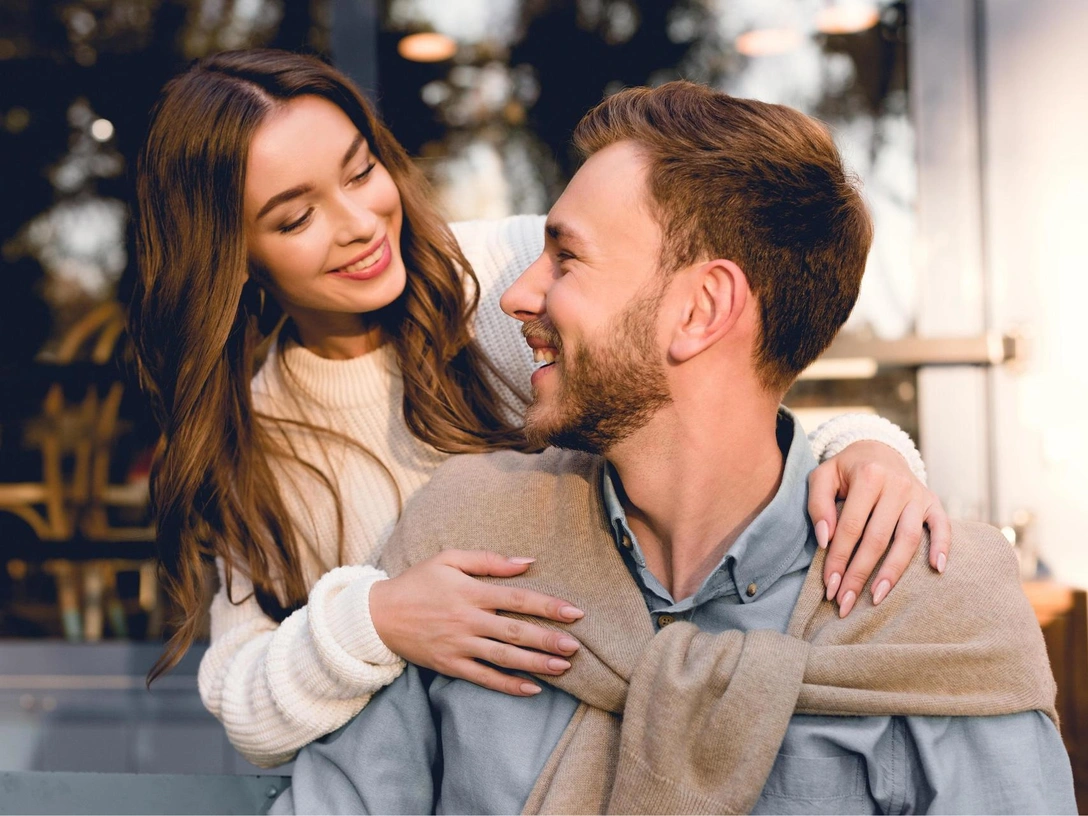 Не сможет без вас: 6 поступков, после которых мужчина захочет на вас жениться | marieclaire.ru