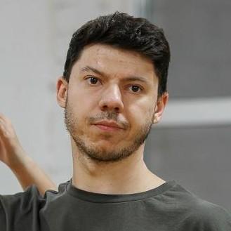 <p>Максим Жуваков</p>
