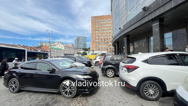 Особенно тяжело может быть мамам с колясками | Источник: Елена Буйвол / VLADIVOSTOK1.RU