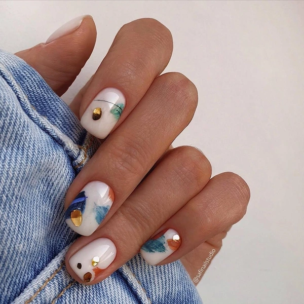 Источник: safinailstudio