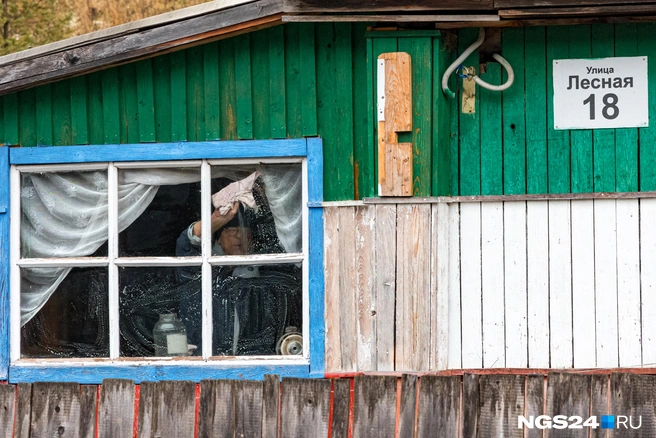 Один из немногочисленных жителей | Источник: Мария Ленц / NGS24.RU