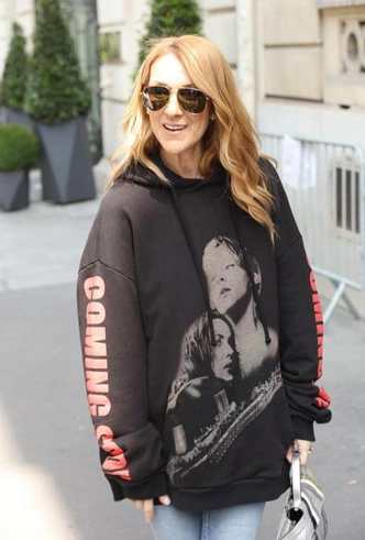 Селин Дион в худи Vetements — образ от Лоу Роуча, 2016 год