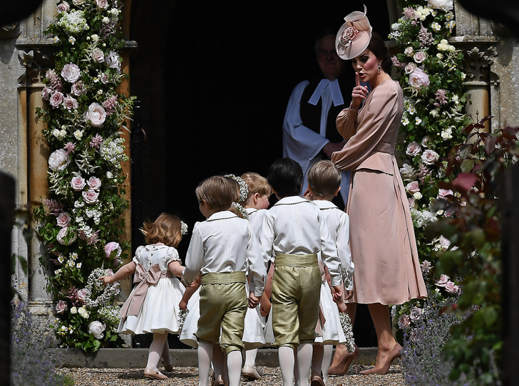 Мамина дочь: принцесса Шарлотта стала самой авторитетной модницей Великобритании