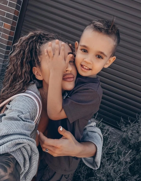 Женщина боится, что развод скажется на маленьком сыне