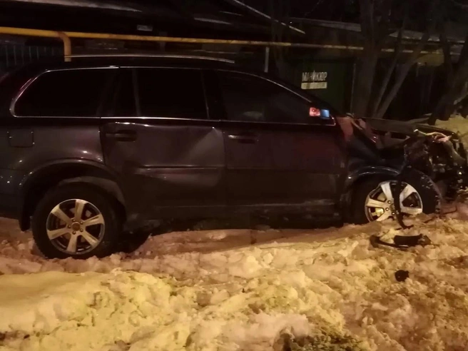 Водитель Volvo сказал, что до последнего момента не видел Exeed, который начал поворот налево от правого края дороги | Источник: читатель E1.RU