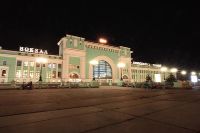 Задержан курьер, напавший на женщину: итоги дня в Новосибирске