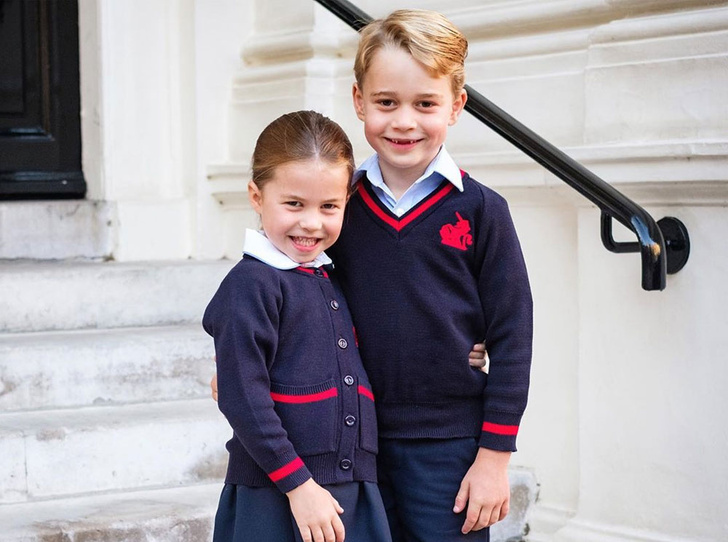 В Сети сравнивают Елизавету II и Шарлотту в первый день в школе
