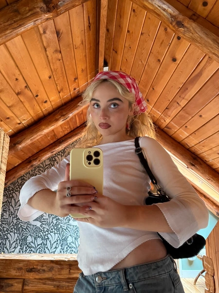 Источник: @sabrinacarpenter