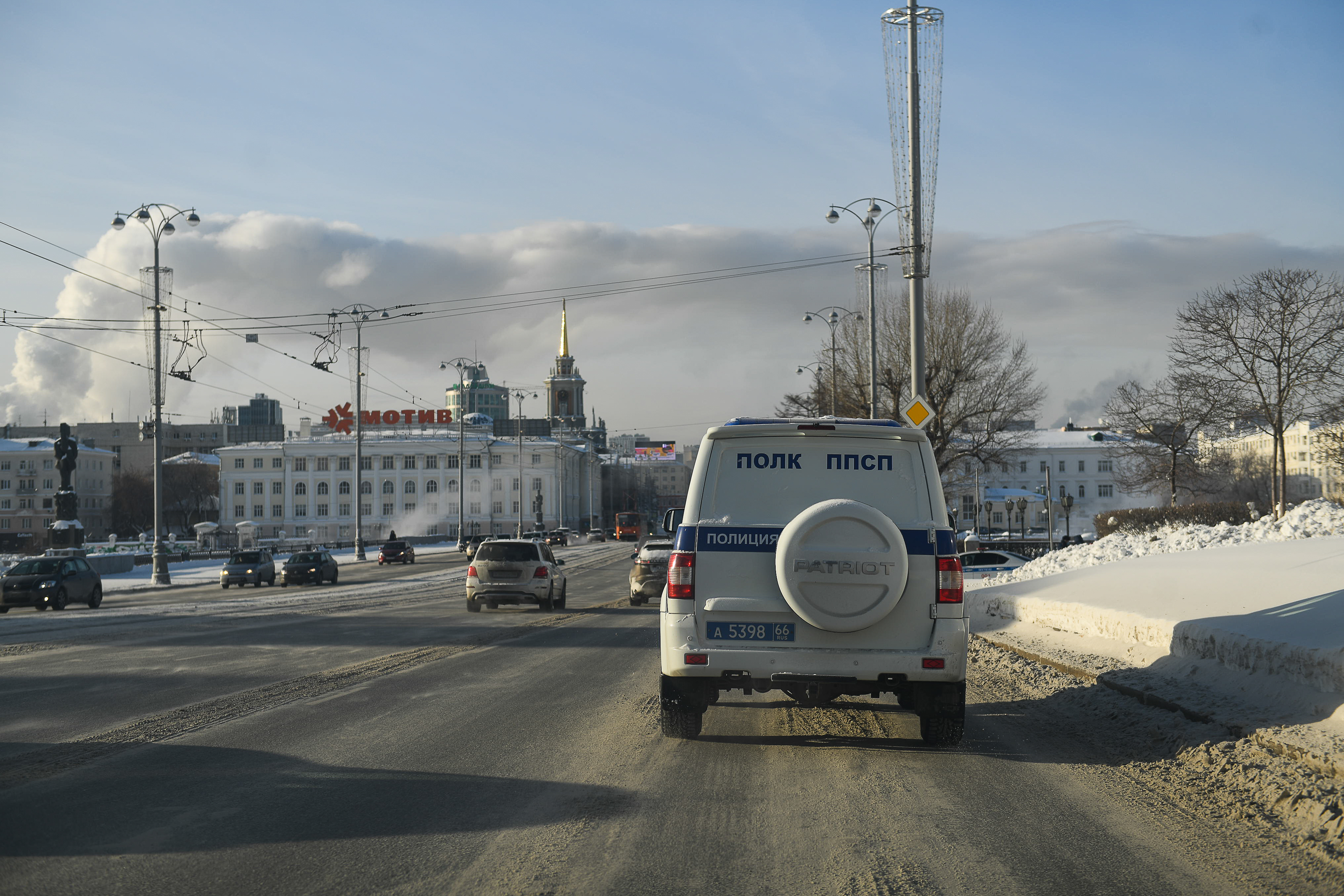 В Екатеринбурге женщину избили на улице до состояния комы