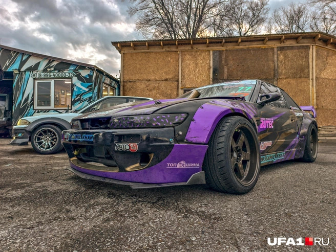 Подходит такое авто только для летних сезонов, на зиму большинство дрифтеров предпочитает отечественную «боевую классику» | Источник: Булат Салихов / UFA1.RU