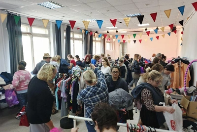 Бесплатные наряды к Новому году на свопе в Волгограде