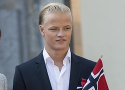 Принцесса Норвегии впервые прокомментировала скандал вокруг брата, обвиненного в насилии