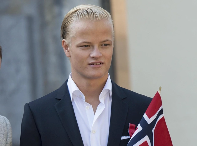 Принцесса Норвегии впервые прокомментировала скандал вокруг брата, обвиненного в насилии