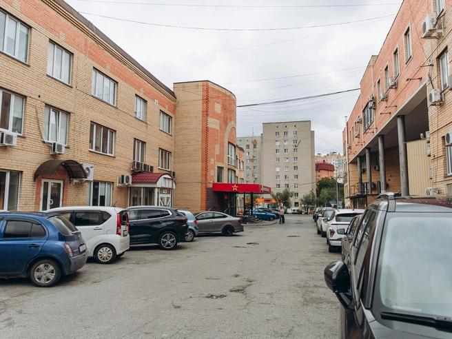 Планируется ввести одностороннее движение на участке в границах улиц Комсомольская, Челюскинцев, Осипенко и Профсоюзная в Тюмени. | Источник: Максим Афанасьев / Vk.com