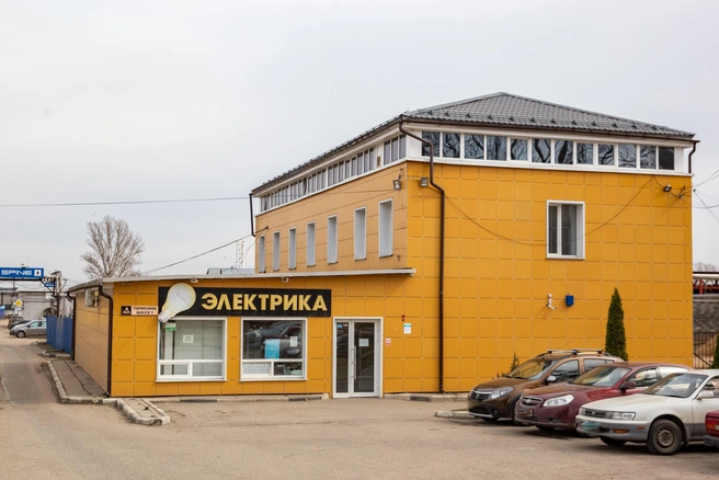 Еще одно строение по адресу Тормозное шоссе, стр 1, которое будут сносить | Источник: Кирилл Поверинов / 76.RU