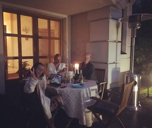 Семейный ужин в доме Анастасии Волочковой